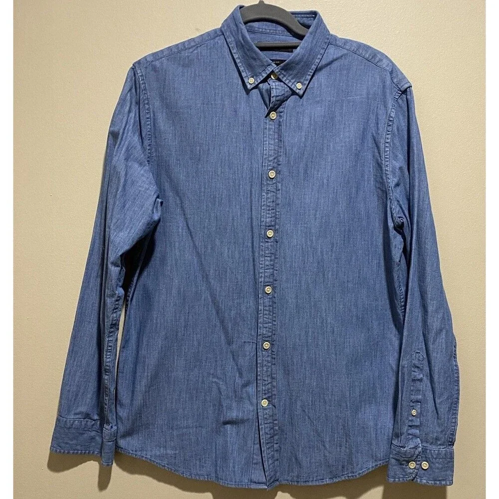 Banana Republic Mens M Blue Chambray Button Up Shirt Long Sleeve Cotton Oxford